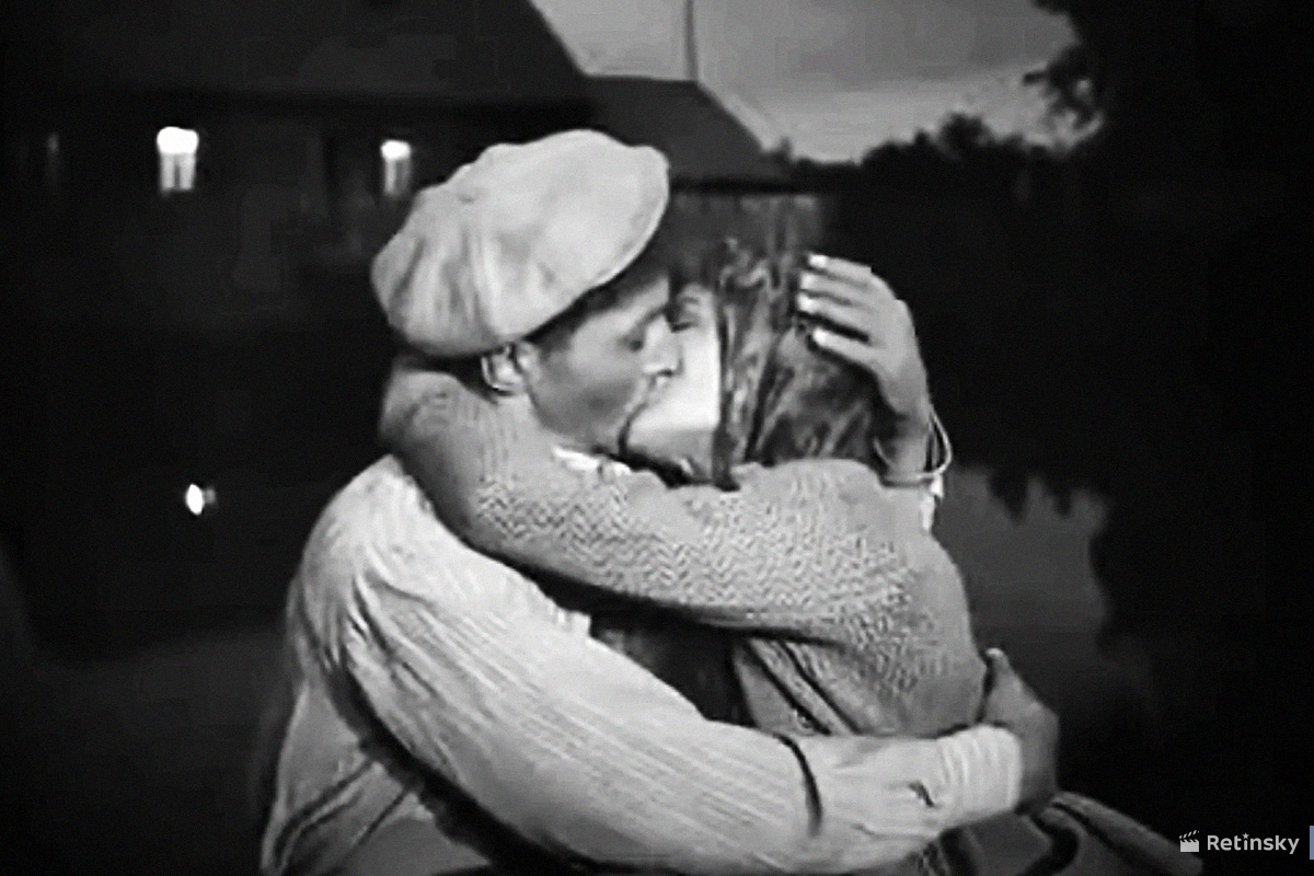 Пять поцелуев, которые кажутся весьма страстными для скромного советского кино